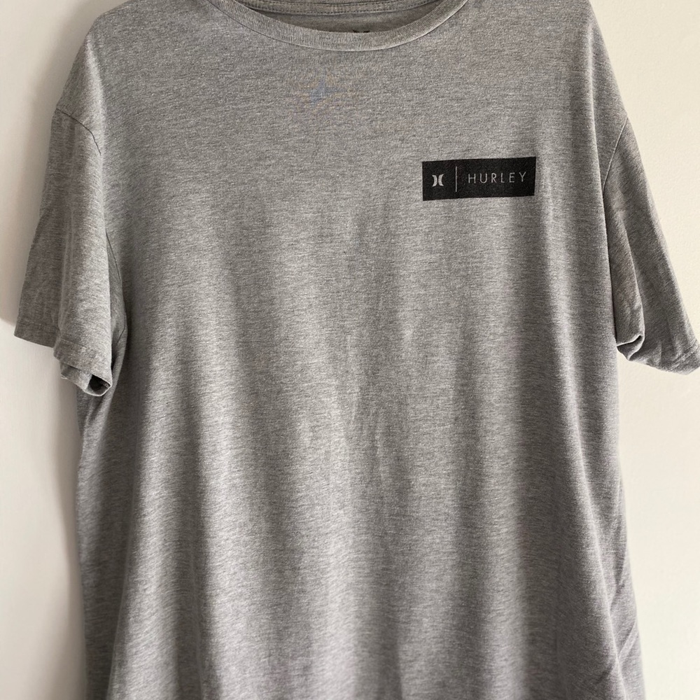 Hurley t-shirt